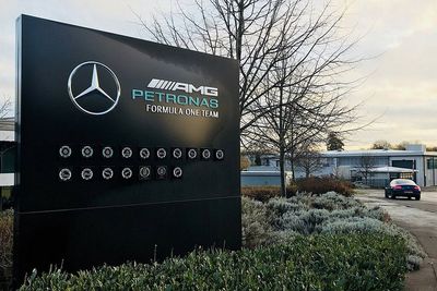 Mercedes’ £6 million F1 energy bill prompts solar farm plan