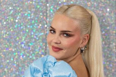 Anne-Marie: The Voice UK star recalls horror after taking a tumble during Brit Awards performance