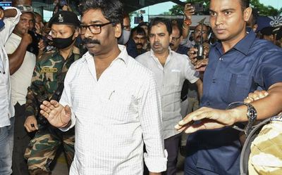 Explained | Hemant Soren and the Jharkhand political crisis