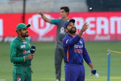 Pakistan opt to bowl against India in Asia Cup Super Four clash