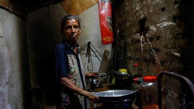 Sri Lanka's economic crisis pushes millions into poverty as government seeks IMF bailout