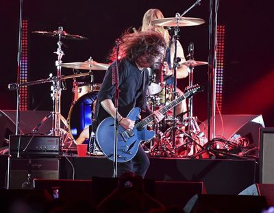 Taylor Hawkins’ teenage son played an emotional ‘My Hero’ tribute with Foo Fighters