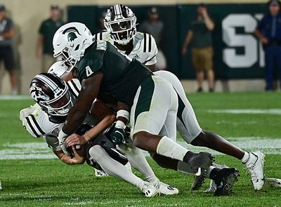 Michigan State football LB Jacoby Windmon named Walter Camp defensive player of the week