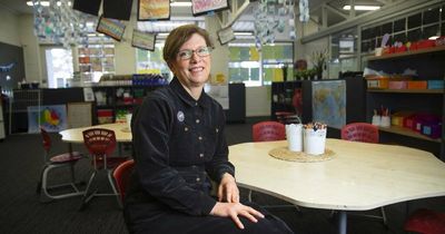 Teacher's aides on the fast-track to becoming classroom teachers amid workforce shortage