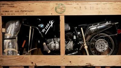 A Crated 1995 BMW R 100 GS Sold At Auction For $47,250 USD