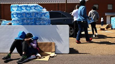 Residents in Mississippi's capital city get "positive" news as water begins flowing again