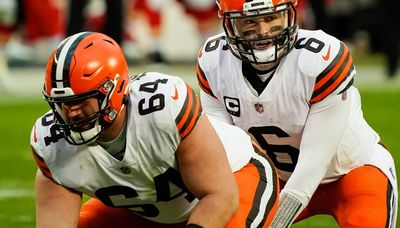 JC Tretter included Panthers, Cowboys on shortlist of teams he’d sign with