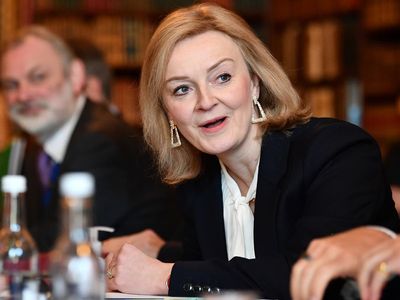 Liz Truss to pay less than £2,000 for Downing Street energy bills this winter, Labour says