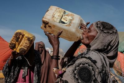 UN warns famine 'at the door' in Somalia