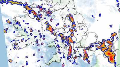 Heavy rain and thunderstorms to return after 36,000 lightning strikes recorded