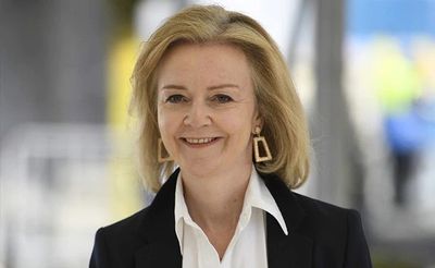 UK Foreign Secretary Liz Truss becomes the new British Prime Minister, succeeds ousted Boris Johnson; defeats rival Rishi Sunak