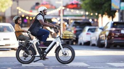 The New Blix Dubbel Is A Cargo E-Bike With Double The Utility