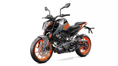 KTM India Rolls Out New Dark Silver Metallic Colorway For 200 Duke