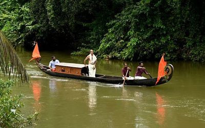 Thiruvonathoni sets sail