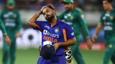 Asia Cup: Akram, Shastri, Gambhir question Pant's shot selection against Pakistan