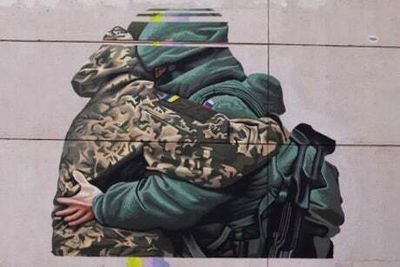 Australian artist removes mural depicting Russian and Ukrainian soldiers hugging