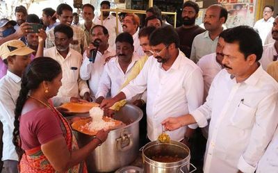 Kondru opens Anna Canteen at Rajam in Srikakulam district