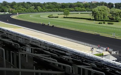 How many seats would Bears’ proposed Arlington Heights stadium have?