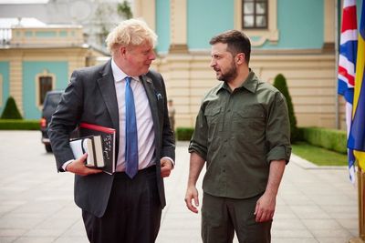 Johnson and Zelensky to stay in ‘close touch’ as friends