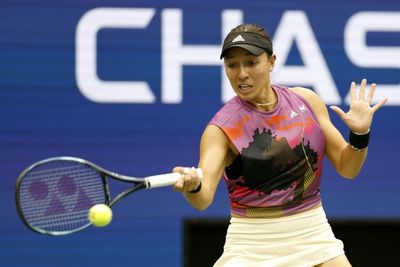 Pegula into US Open quarter-finals