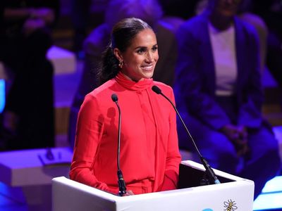 Meghan and Harry appear on stage in Manchester at young leaders’ summit