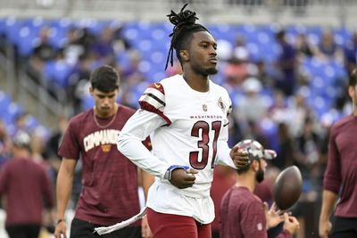 Commanders safety Kam Curl recently had surgery on his thumb