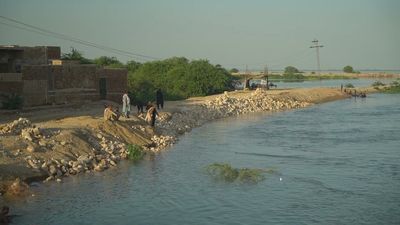 Unprecedented floods in Pakistan: Largest lake could burst its banks