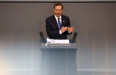 Israel, Germany tied by remembrance, president Herzog says