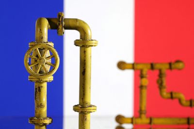 France preparing disused pipeline to supply more winter gas to Germany
