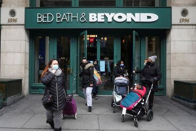Bed Bath & Beyond shares fall 15% at opening after death of CFO named in alleged fraud scheme