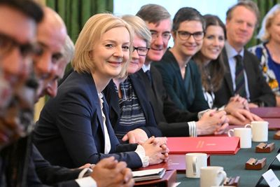 Liz Truss – live: New PM branded ‘imbecile’ after cabinet reshuffle as she prepares to face first PMQs