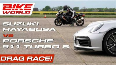 Drag Race: Suzuki Hayabusa vs. Porsche 911 Turbo S