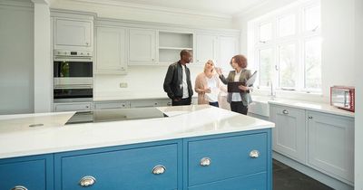 Expert advises five top tips to staging your home on a budget