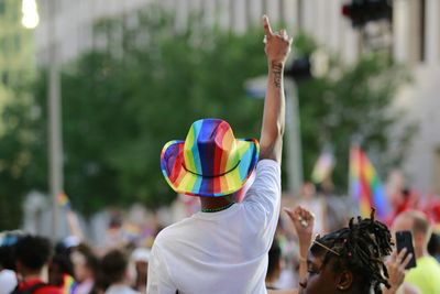 Queer and Trans People Need Our Solidarity Now