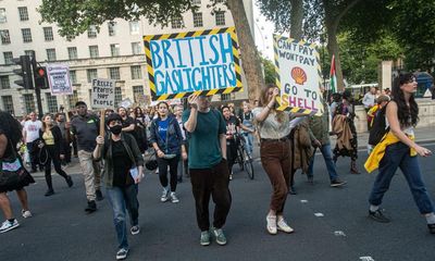 Liz Truss expected to freeze energy bills in tax-funded scheme