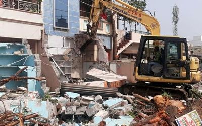 Guntur civic body takes up road widening works