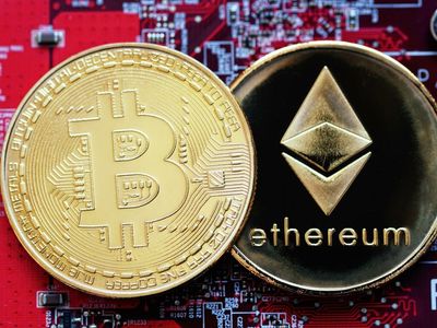 Bitcoin, Ethereum, Dogecoin Crash On Rising Treasury Yields — Analyst Says Apex Coin Could Fall Below $17,600 If This Happens