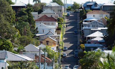 Tenants angered as Brisbane building owner seeks to turn all units into Airbnb accommodation