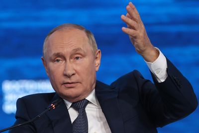 Putin says ‘impossible’ to isolate Russia, hails strong Asia ties