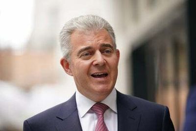 New Justice Secretary Brandon Lewis urged to ‘negotiate pronto’ to end barristers strike