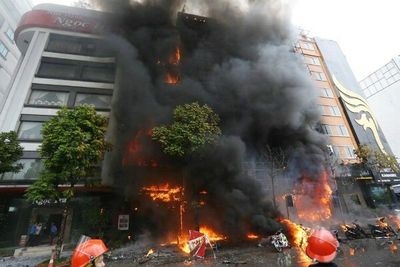 International: Vietnam karaoke bar blaze leaves 14 dead