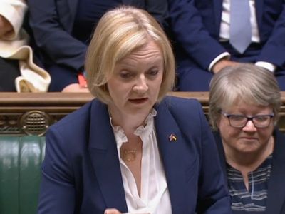 Liz Truss making Britons ‘foot the bill’ for energy plan, says Keir Starmer as new PM rules out windfall tax