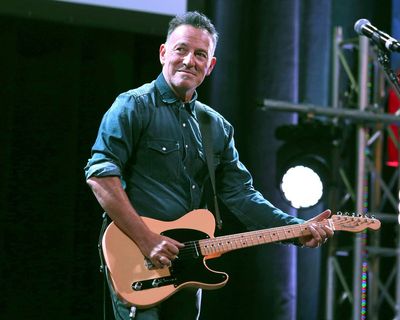Bruce Springsteen's artifacts coming to Grammy Museum