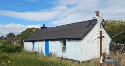 Edinburgh property: Inside cosy Scottish island cottage for the price of a one-bed flat