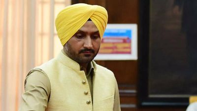 Harbhajan Singh helps in rescuing 21-year-old Bathinda girl, held captive in Oman