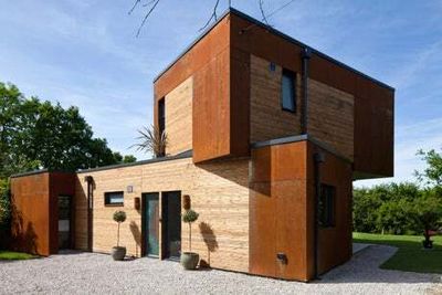 Grand Designs: Kentish couple replace their asbestos-ridden shack with factory-made steel home