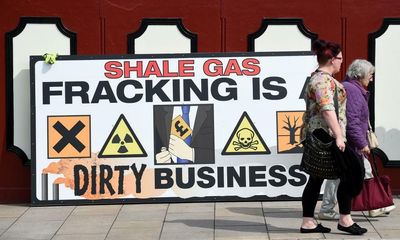 PM expected to reverse fracking ban as campaigners call for review’s release