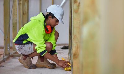 Offensive graffiti, attitudes targeted in NSW bid to improve conditions for female construction workers