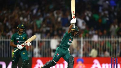 Pakistan beat Afghanistan by one wicket to qualify for Asia Cup final, India out of contention