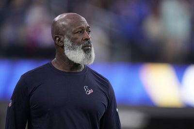 Texans coach Lovie Smith shares advice for rookies entering Week 1